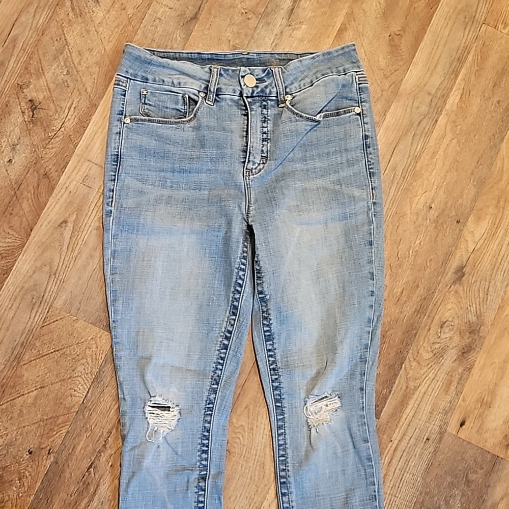 👖SEVEN 7 DISTRESSED SKINNY JEANS 👖
